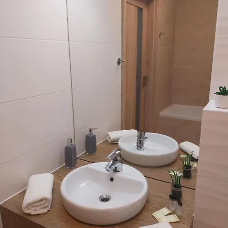公寓 Zlatarooms 130 华沙